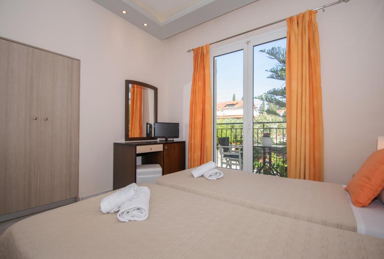 Apartment Avra Ii